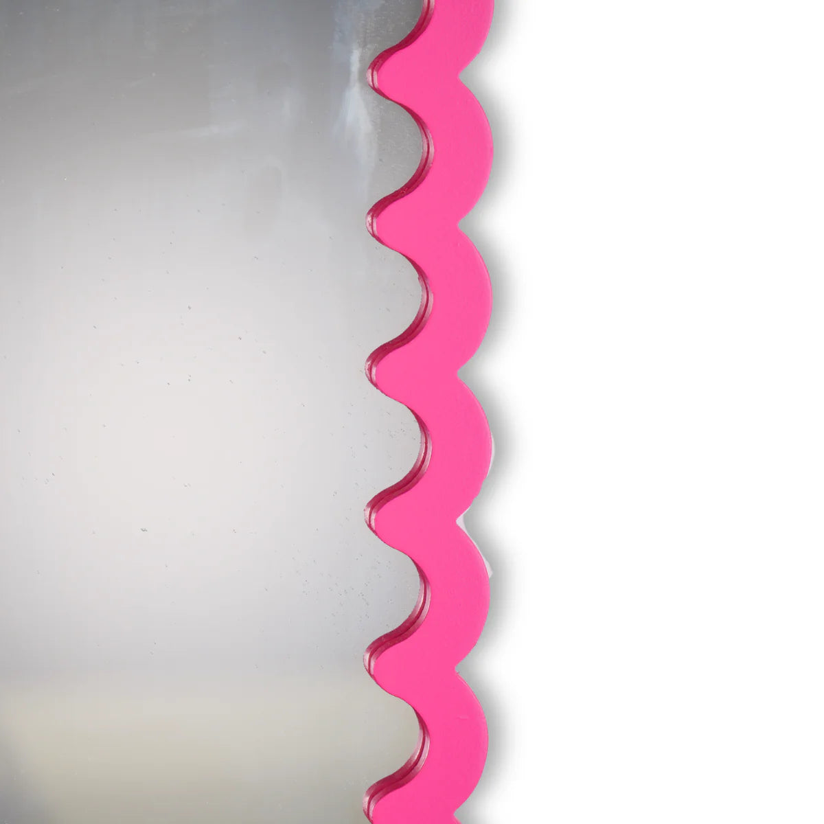 Spiegel - Wand Spiegel met Golvende Rand - MDF - Fluor Roze - 24x33x1.5cm