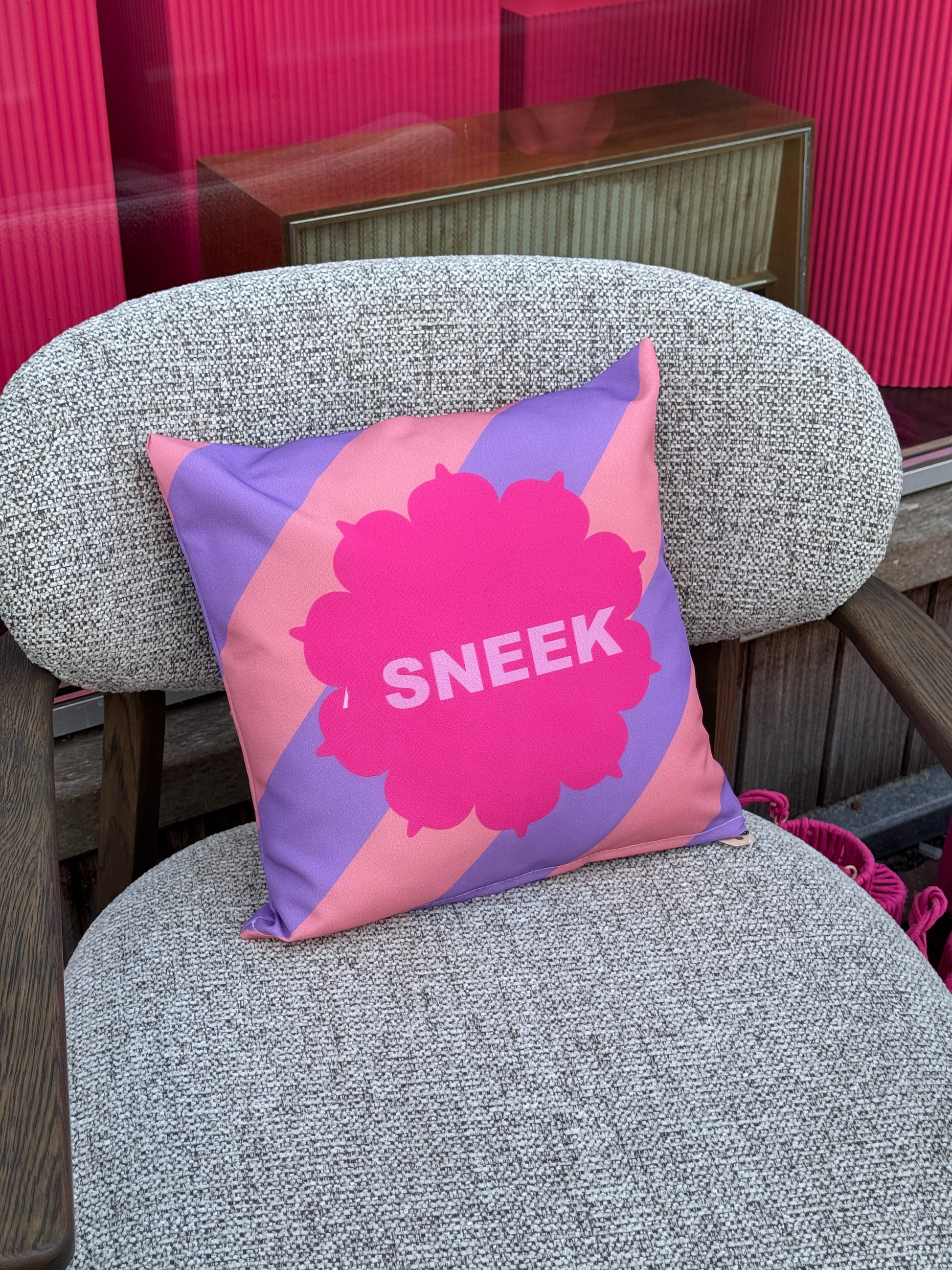 Buitenkussen vierkant Sneek paars/roze