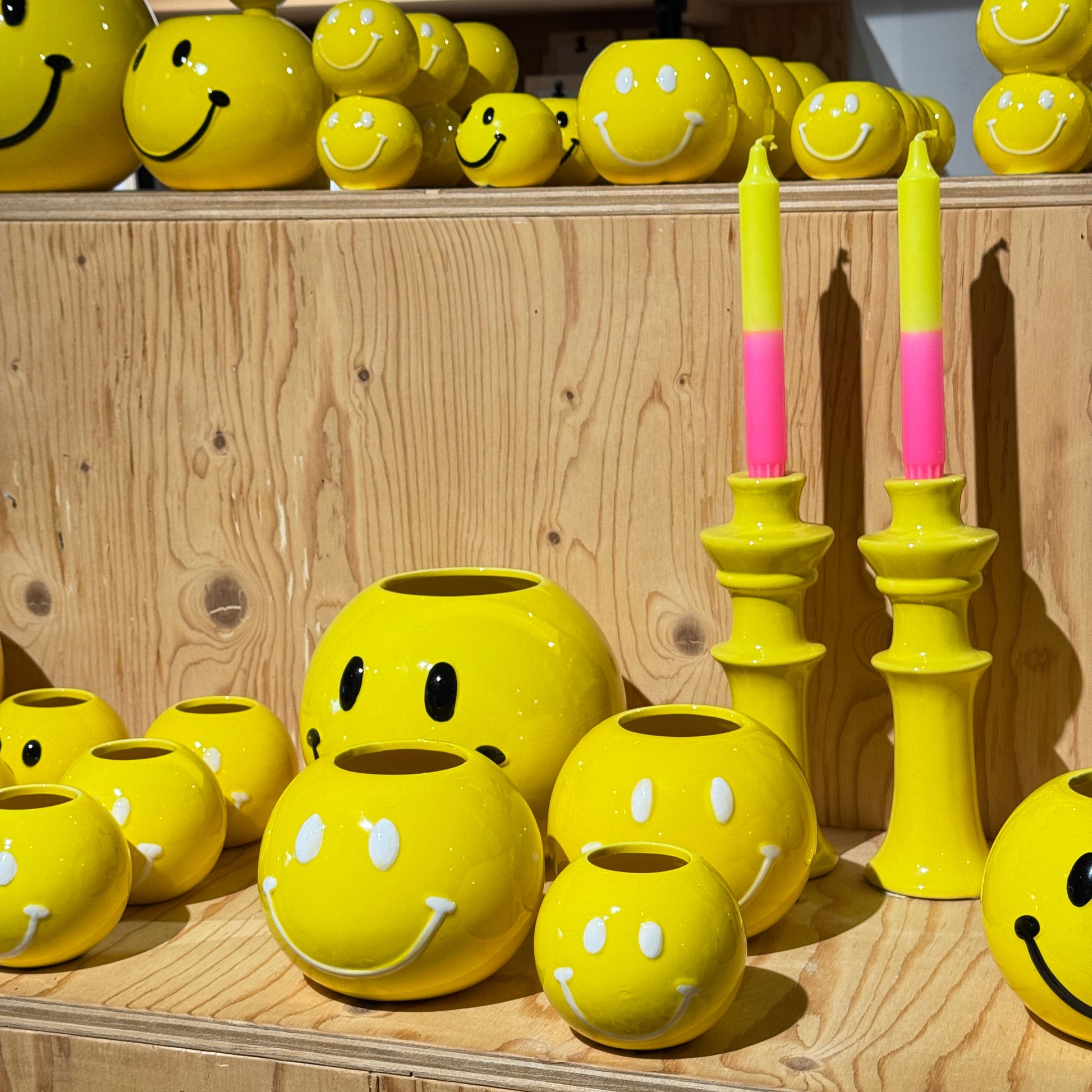 Smiley vaas geel middel