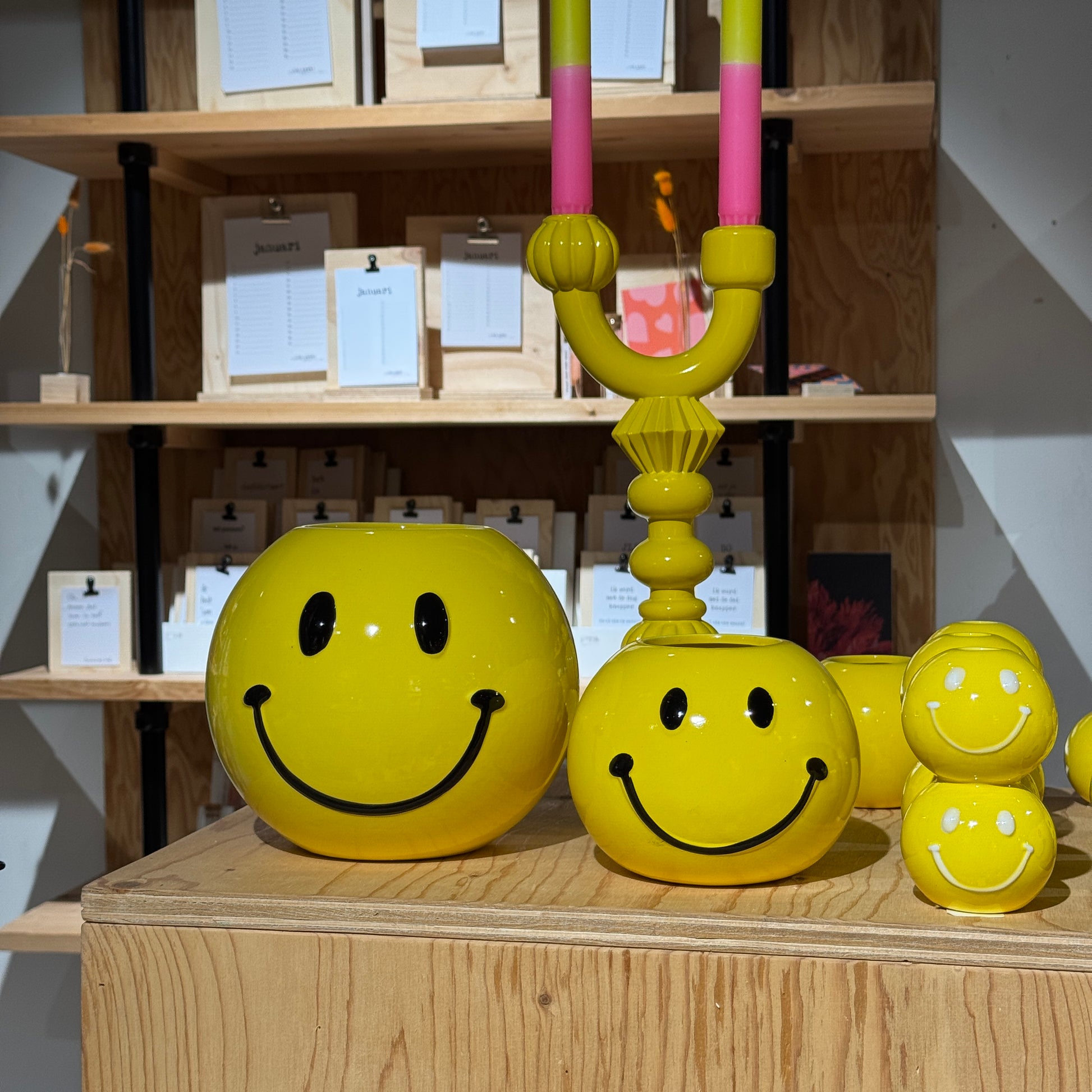 Smiley vaas geel groot