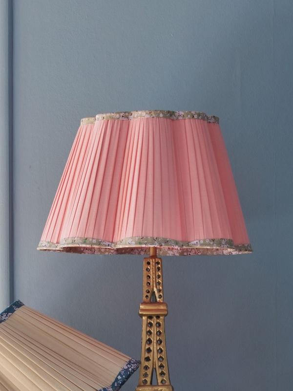 Lamp Shade in Pink with Flower Border - Large - E27