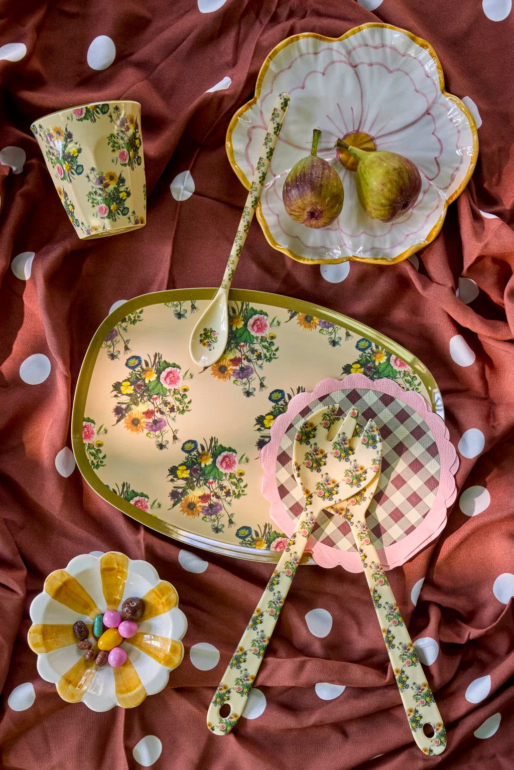 Melamine Rectangular Plate with Retro Bouquet Print