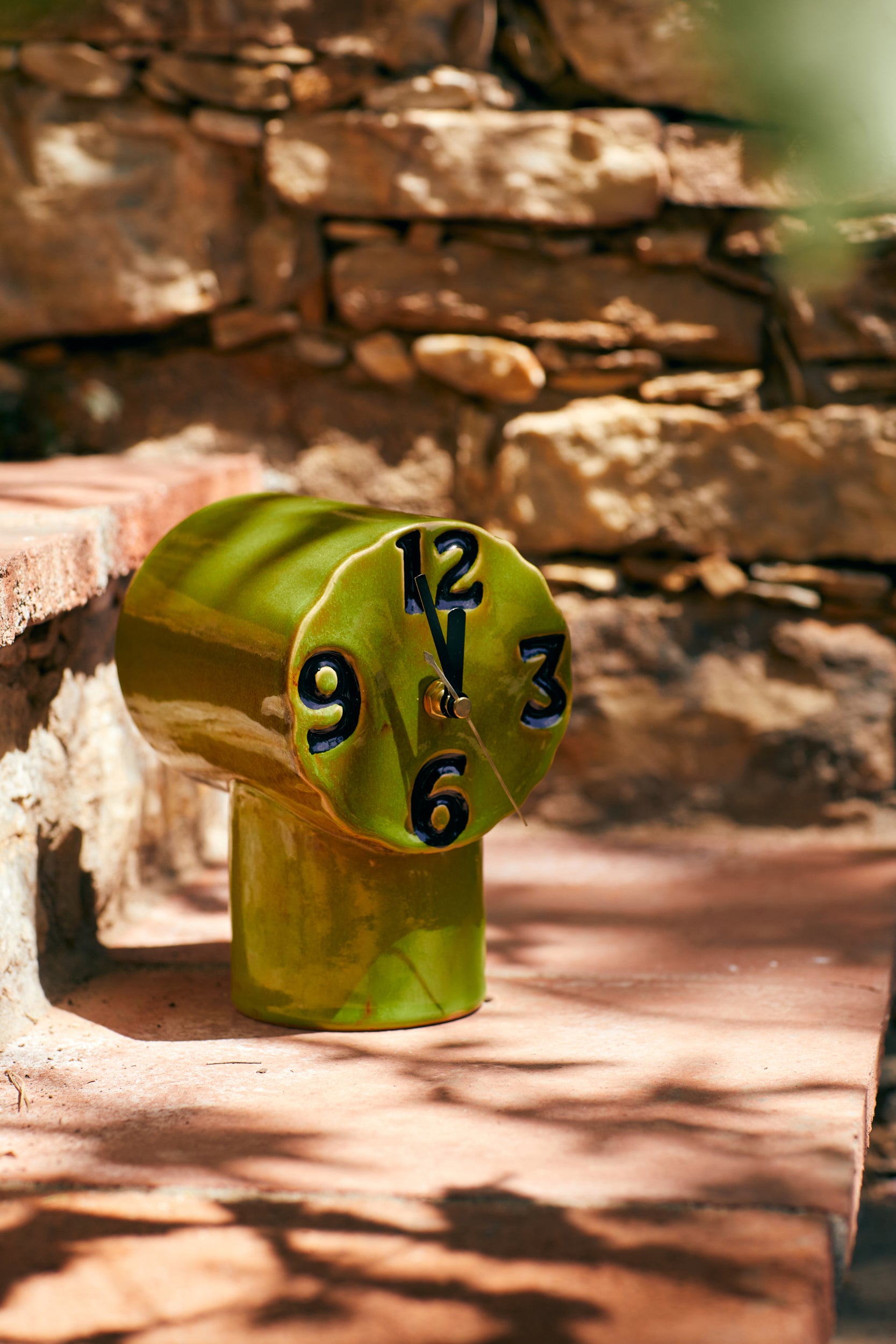 Retro ceramic clock Olive HK Living