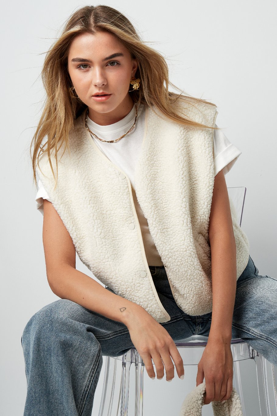 Fluffy teddy vest wit